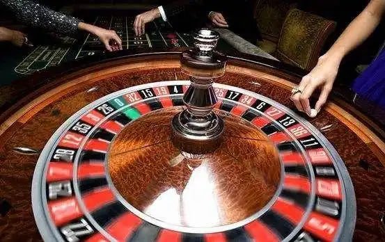 တိုက်ရိုက်ကာစီနို Real Dealer Baccarat Roulette HD Streaming Myanmar ကစား